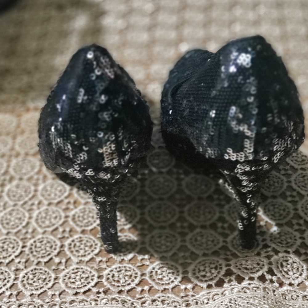 White House Black Market heels